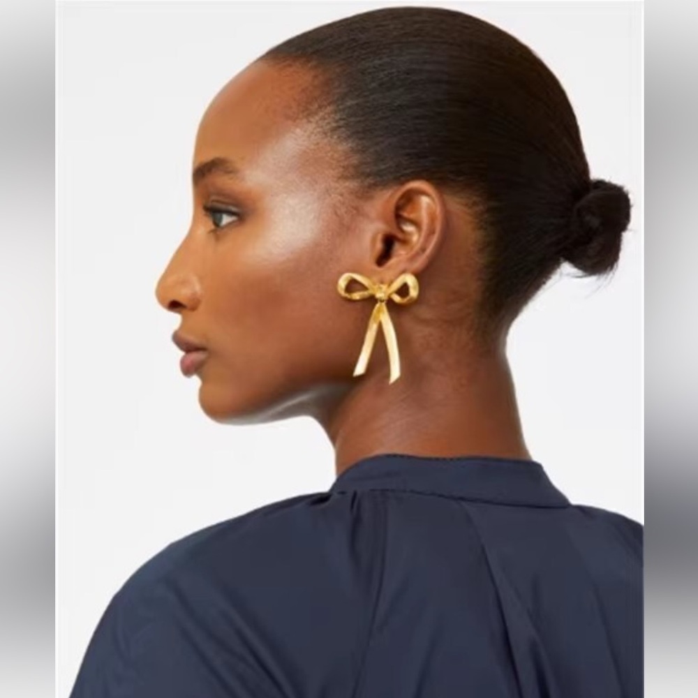 OSCAR DE LA RENTA • Simply Elegant Sculpted Mobile Vintage Bow Earrings - Picture 2 of 12